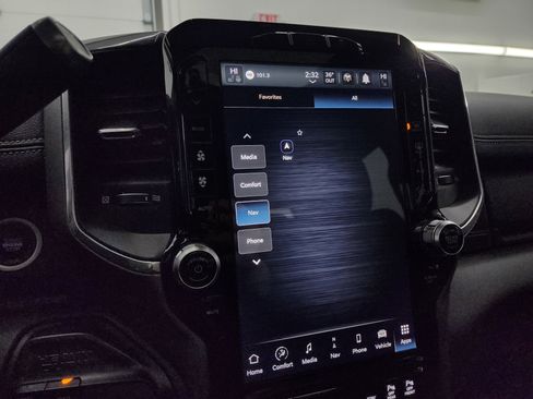 Used 2022 RAM 3500 Laramie image 59