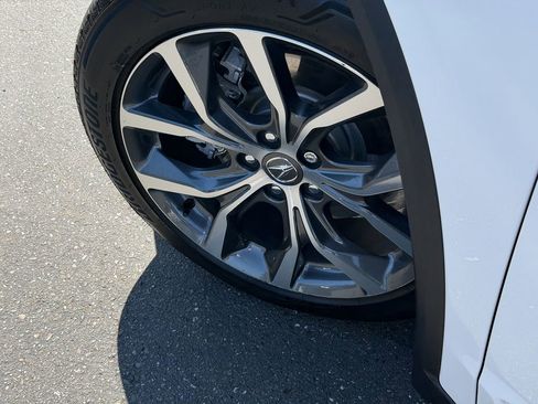 Certified 2024 Acura MDX SH-AWD w/ Technology Package image 9
