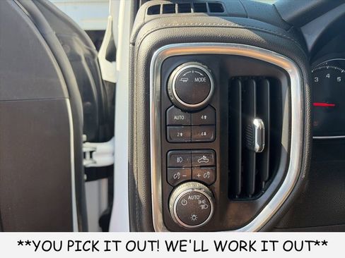 Used 2022 Chevrolet Silverado 1500 LT Trail Boss w/ Convenience Package II AWD/4WD image 11