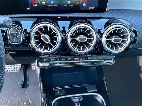 Used 2020 Mercedes-Benz CLA 35 AMG 4MATIC image 14