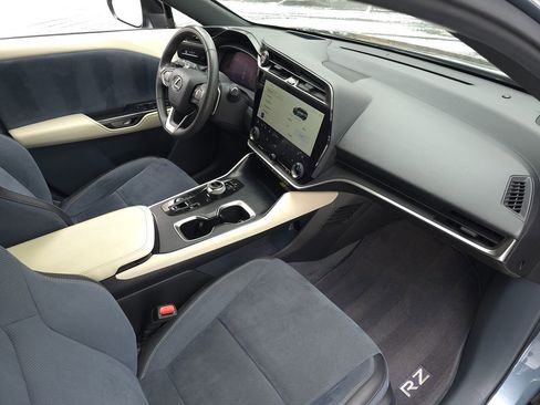 Used 2023 Lexus RZ 450e Premium w/ Accessory Package (Z1) image 23