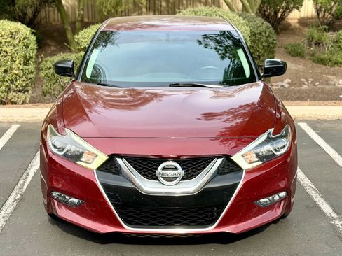 Used 2017 Nissan Maxima 3.5 S image 2