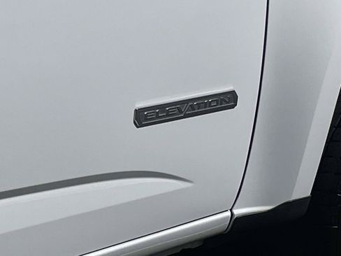 Used 2022 GMC Canyon Elevation Standard w/ Convenience Package RWD image 8