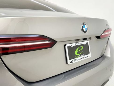 Used 2026 BMW 530i RWD image 26