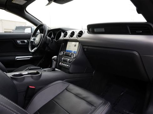 Used 2022 Ford Mustang Premium image 21