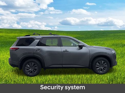 Used 2024 Nissan Pathfinder SV image 4