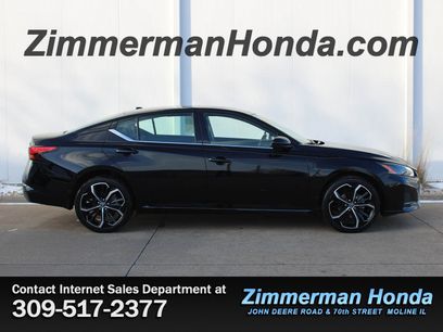 Used 2023 Nissan Altima 2.5 SR w/ SR Premium Package