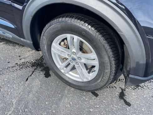 Used 2021 Ford Explorer XLT w/ Class III Trailer Tow Package image 3