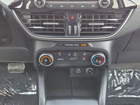 Used 2021 Ford Escape SE FWD image 22