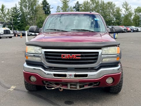 Used 2004 GMC Sierra 2500 SLT w/ Heavy-Duty Power Package AWD/4WD image 8