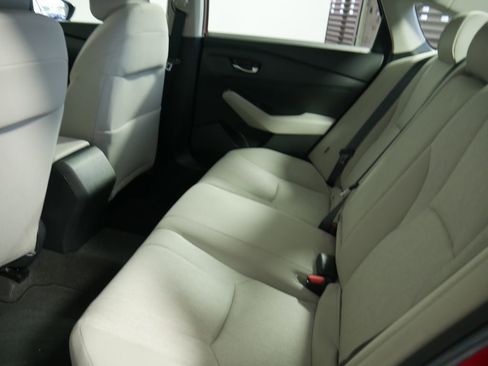 Used 2023 Honda Accord LX image 13