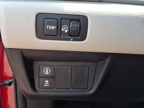 Used 2018 Honda Accord LX image 17