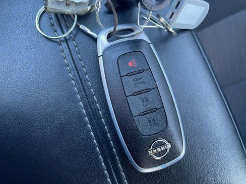 Used 2025 Nissan Sentra SV image 22