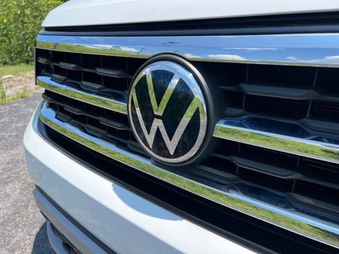 Certified 2023 Volkswagen Atlas SE w/ Panoramic Sunroof Package FWD image 12