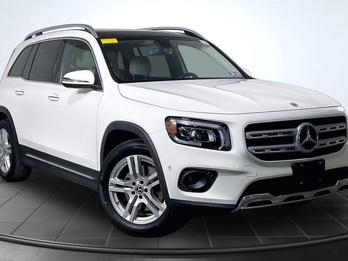 Used 2021 Mercedes-Benz GLB 250 4MATIC image 12