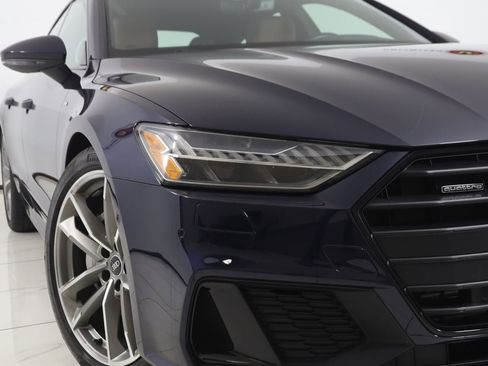 Used 2021 Audi A7 e Premium Plus w/ Black Optic Package image 18