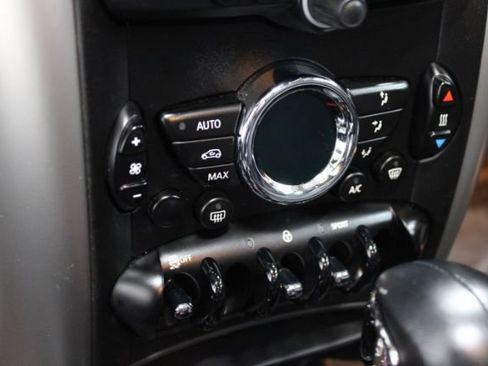 Used 2016 MINI Cooper Countryman FWD image 15