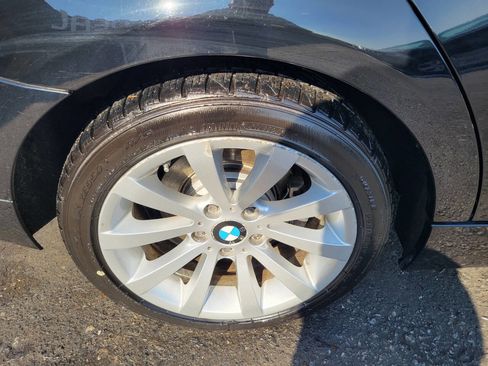 Used 2011 BMW 328i xDrive Sedan image 11