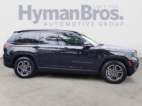 Used 2022 Jeep Grand Cherokee Trailhawk w/ ADV Protech Group II AWD/4WD image 2