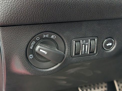 Used 2023 Dodge Challenger GT w/ Blacktop Package AWD/4WD image 33
