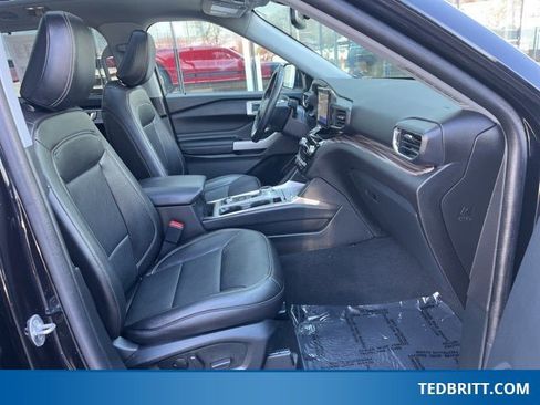 Certified 2022 Ford Explorer Limited w/ Equipment Group 301A image 21
