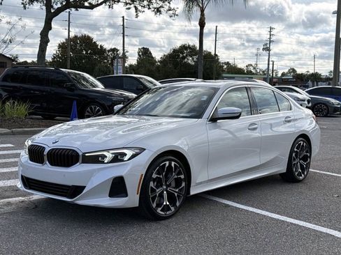 Used 2025 BMW 330i Sedan w/ Convenience Package image 7