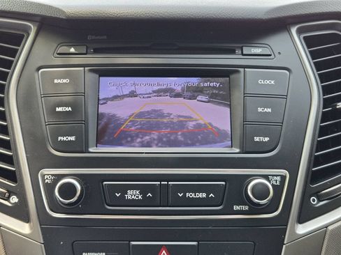Used 2018 Hyundai Santa Fe Sport FWD image 12