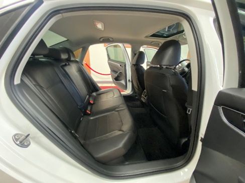 Used 2017 Volkswagen Passat 1.8T SE image 16