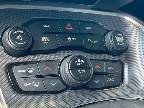 Used 2016 Dodge Challenger R/T Scat Pack w/ Leather Interior Group RWD image 22
