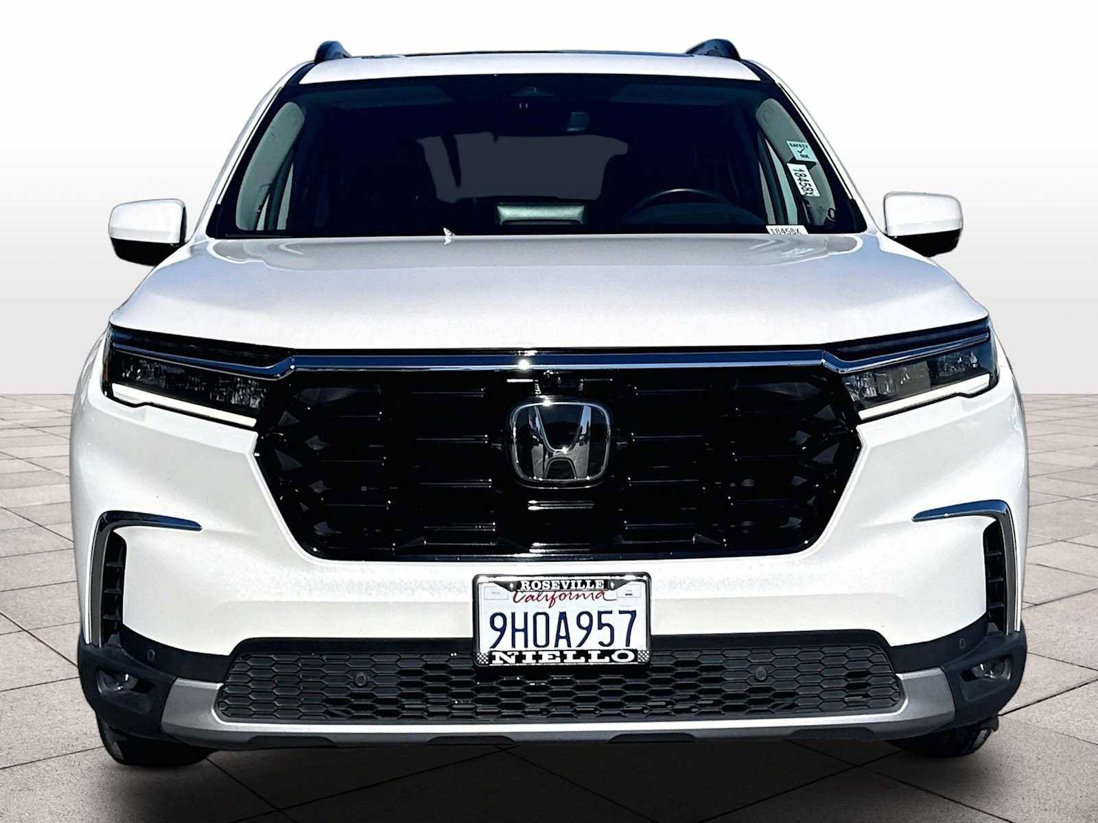 Used 2023 Honda Pilot Elite image 7