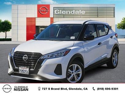 Certified 2025 Nissan Kicks Play S
