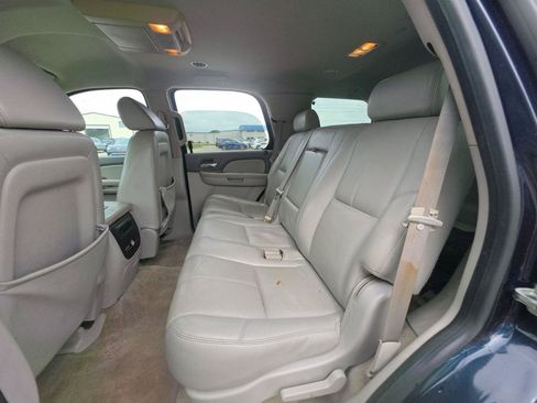 Used 2007 GMC Yukon SLT w/ SLT Preferred Equipment Group RWD image 12