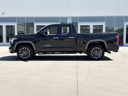 Used 2022 Toyota Tundra Limited AWD/4WD image 31
