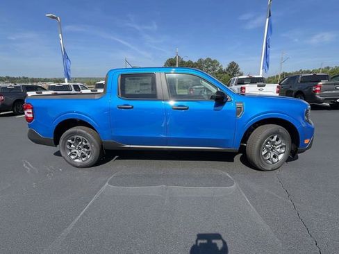 New 2026 Ford Maverick XLT w/ XLT Luxury Package FWD image 3