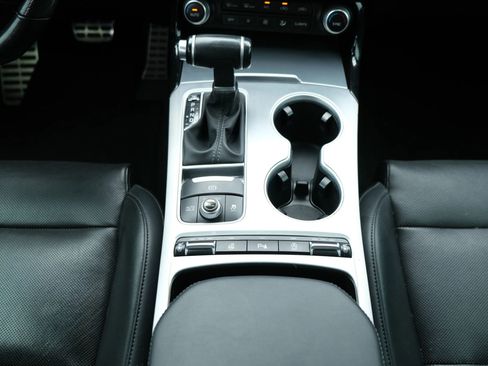 Used 2019 Kia Stinger GT1 image 27