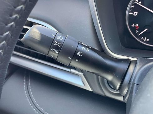 Used 2025 Subaru Outback Limited image 13