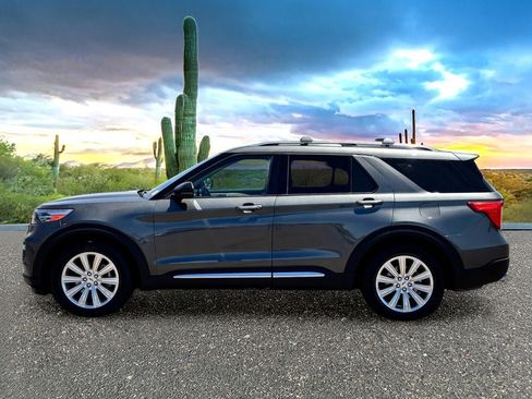 Used 2020 Ford Explorer Limited w/ Class III Trailer Tow Package RWD image 3