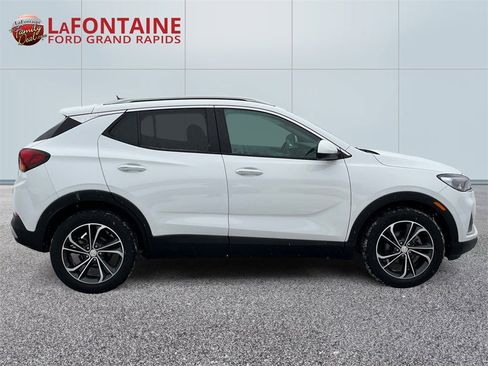 Used 2021 Buick Encore GX Select image 8