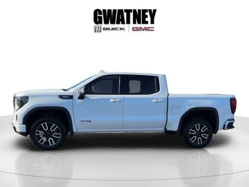 Used 2023 GMC Sierra 1500 AT4 w/ Technology Package image 4
