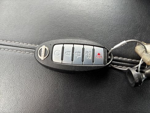 Used 2025 Nissan Altima 2.5 SV FWD image 17
