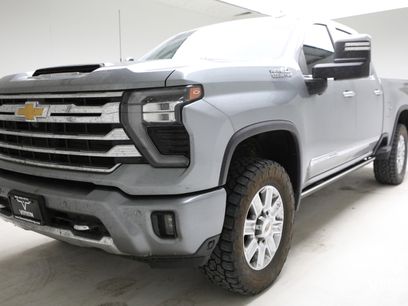 Used 2024 Chevrolet Silverado 2500 High Country w/ Technology Package