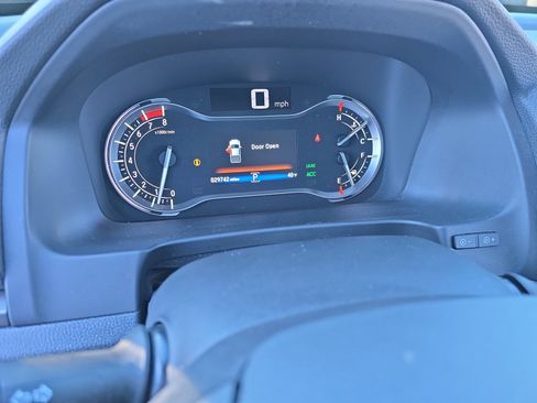 Used 2023 Honda Ridgeline Sport image 19