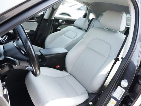 Used 2024 Honda Civic EX-L image 25