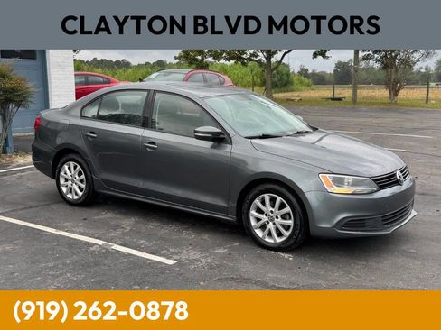 Used 2012 Volkswagen Jetta SE image 1