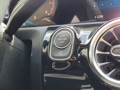 Certified 2023 Mercedes-Benz CLA 250 4MATIC image 18