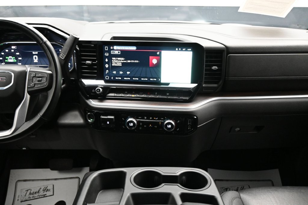 Used 2025 GMC Sierra 1500 SLT AWD/4WD image 19
