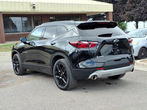 Used 2021 Chevrolet Blazer LT w/ Sound & Technology Package FWD image 3