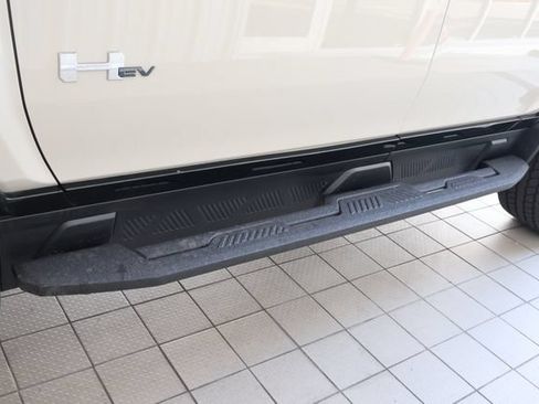 New 2026 GMC Hummer EV SUV AWD/4WD image 11