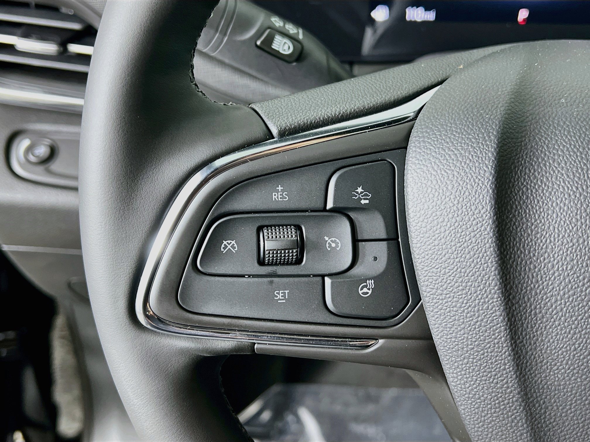 New 2026 Buick Envista Sport Touring w/ Convenience I Package FWD image 13