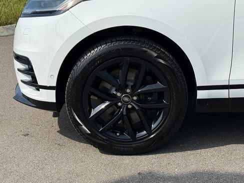 Certified 2026 Land Rover Range Rover Velar Dynamic SE AWD/4WD image 9